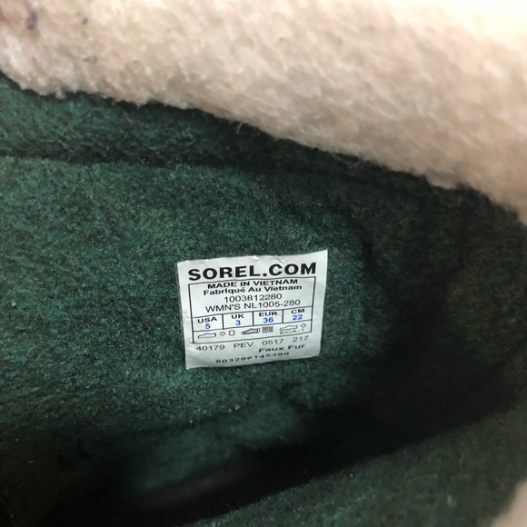 Sorel Snow Boots - 5 - Picture 5 of 5